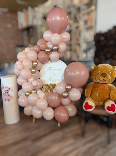 Украса за погача, кръщение или рожден ден в розово и пепел от рози